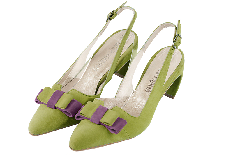 Pistachio green women's open back shoes, with a knot. Tapered toe. Medium comma heels. Front view - Florence KOOIJMAN
